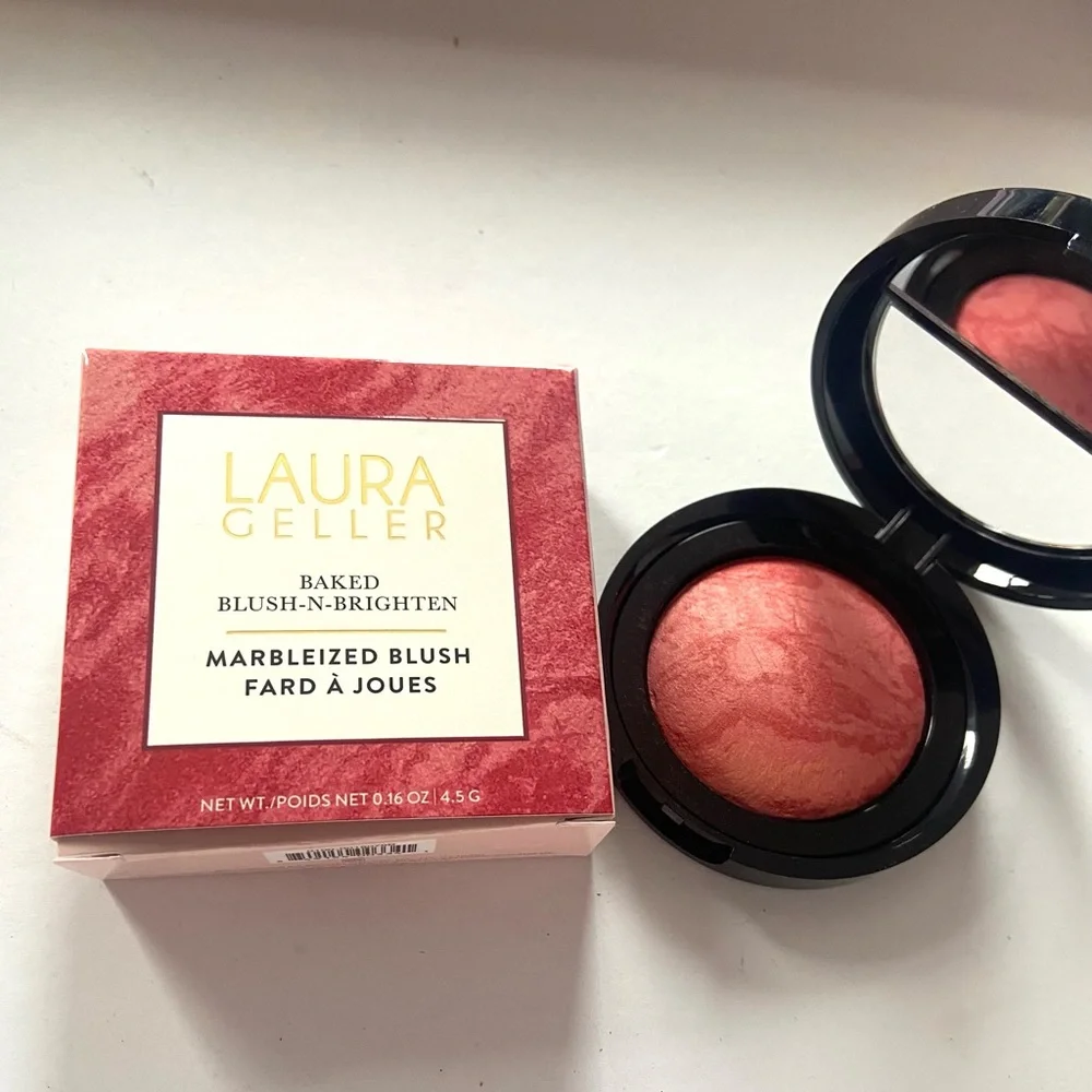 Laura Geller achieve luminous